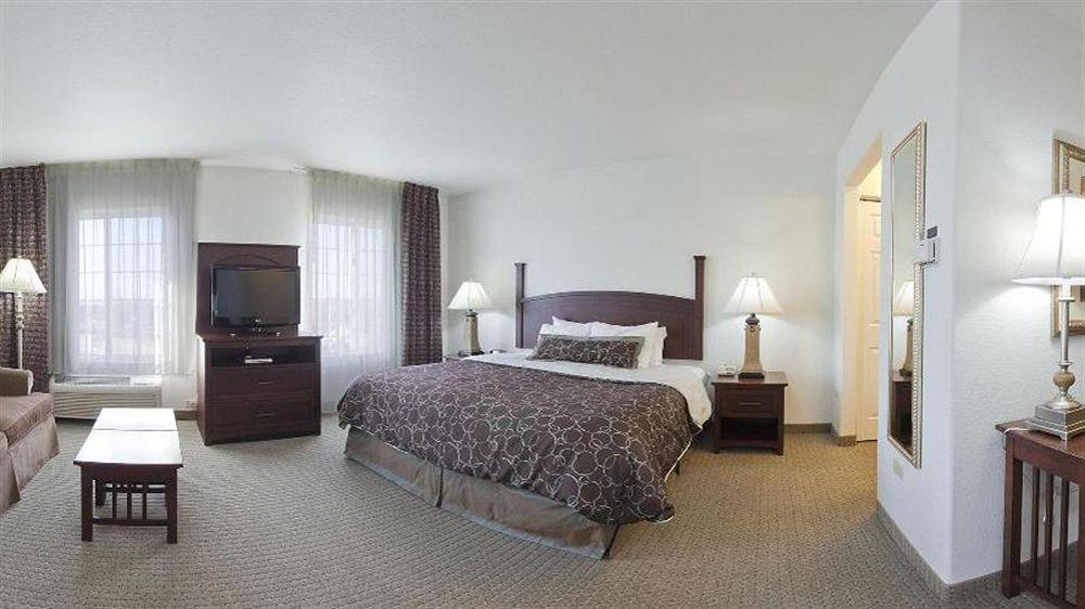 Staybridge Suites Rockford By Ihg Zewnętrze zdjęcie